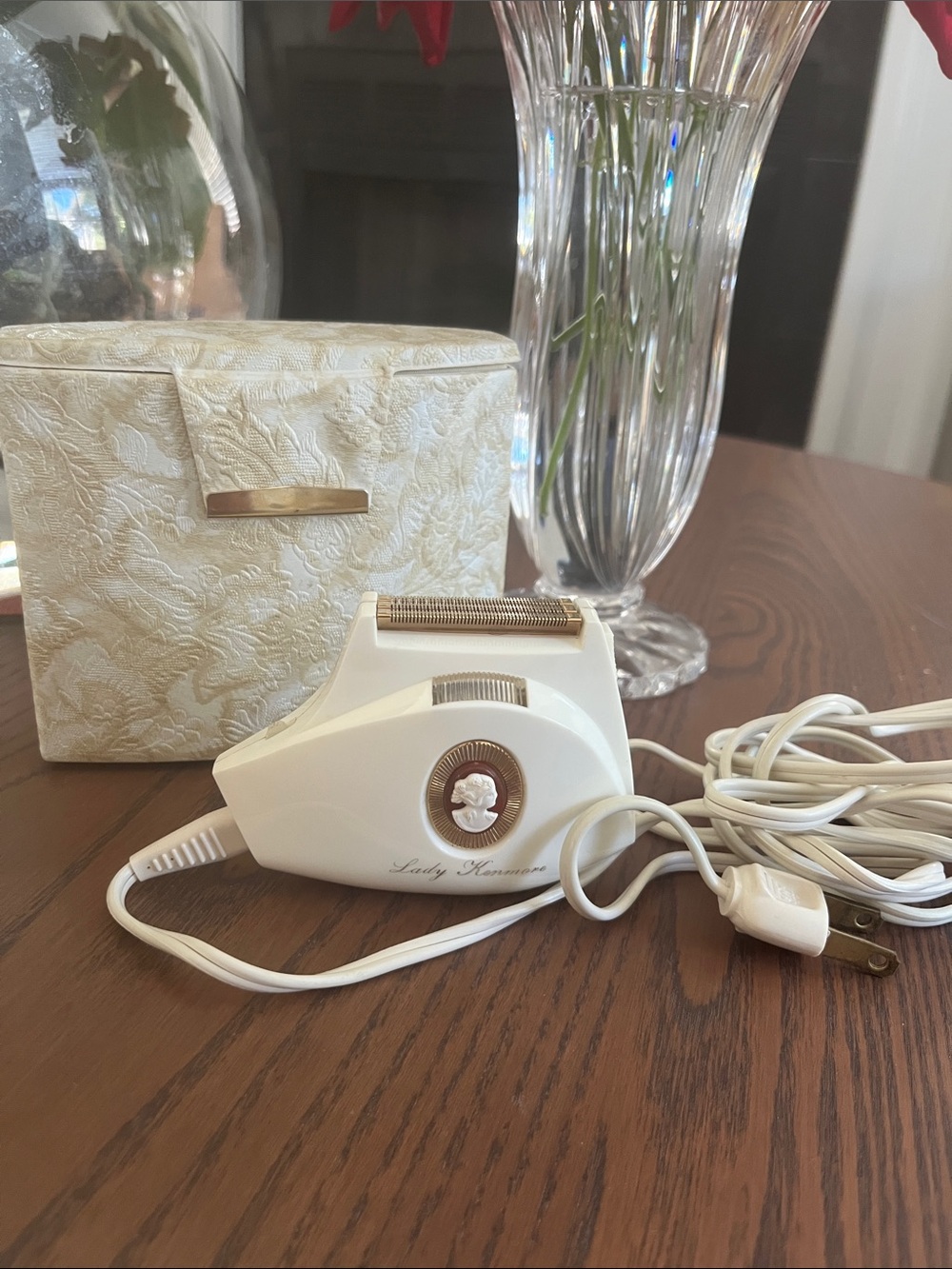 Vintage Lady Kenmore Electric Shaver with Case 1960’s Works